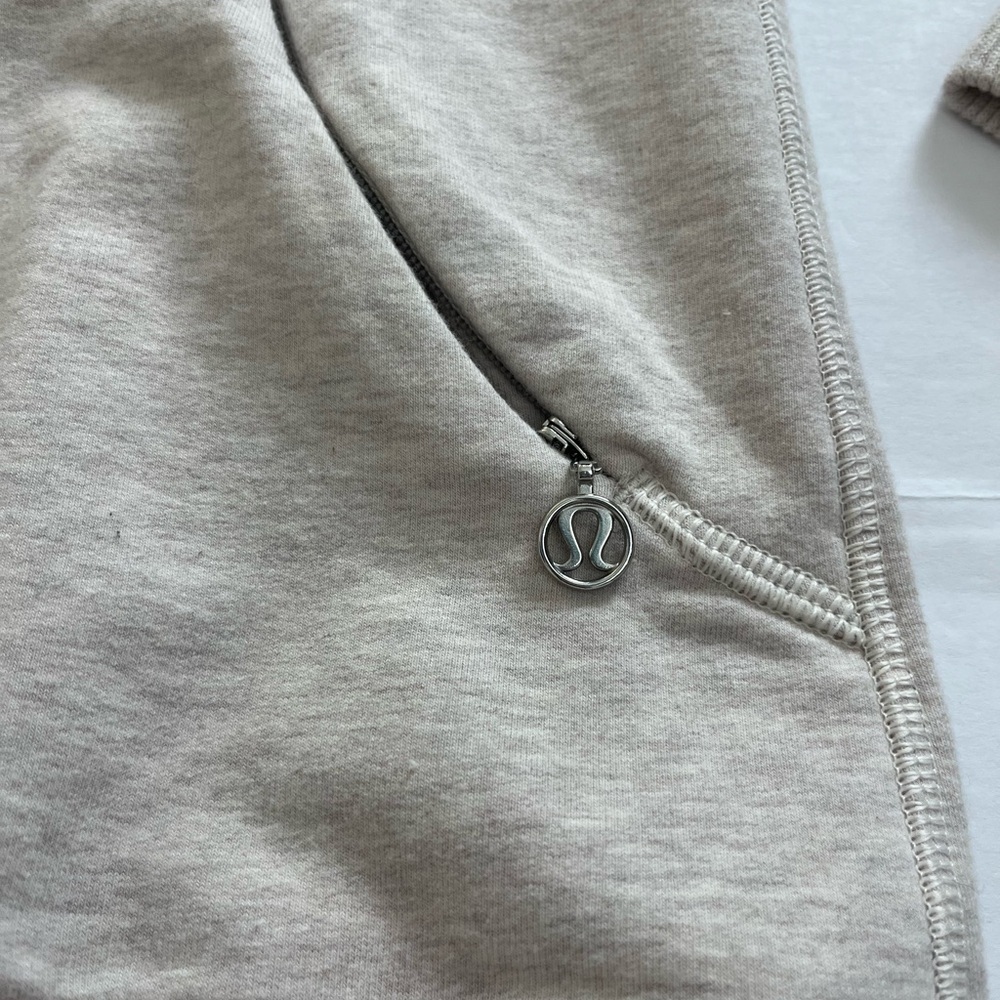 Lululemon Run Rest Day Pullover Size 6 Beige Cowl Neck - Picture 3 of 8